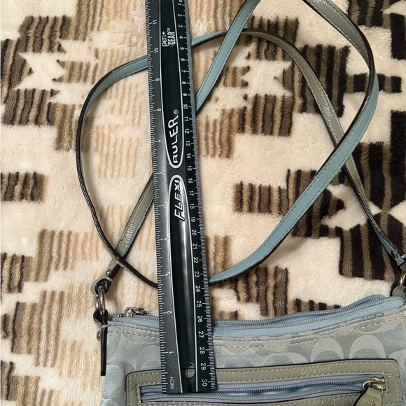 Coach Elegant Blue Shoulder Bag - Picture 6 of 8